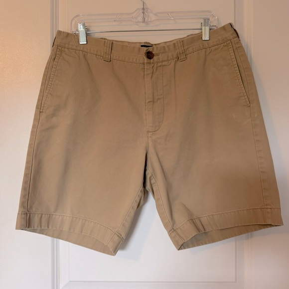 J. Crew Men’s Gramercy Tan Flat Front Size 35 Classic Style Shorts - Picture 1 of 7